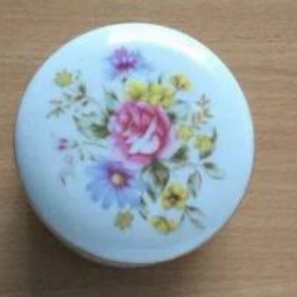 Small lidded jar trinket box floral - Picture 1 of 4